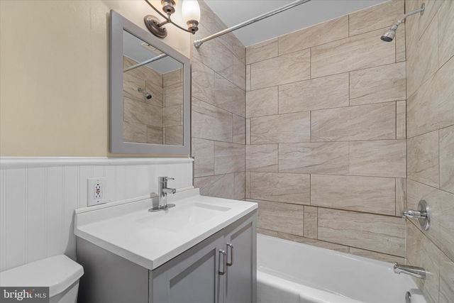 9012 VERNON VIEW DR, Alexandria, VA 22308