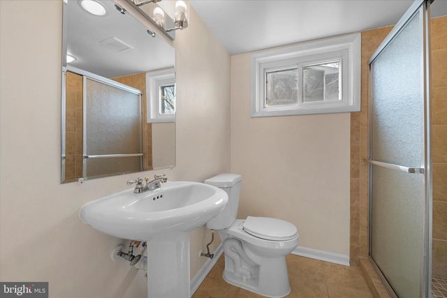 9012 VERNON VIEW DR, Alexandria, VA 22308