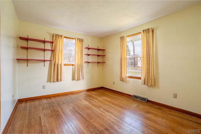 11 Belle Avenue, Auburn, NY 13021