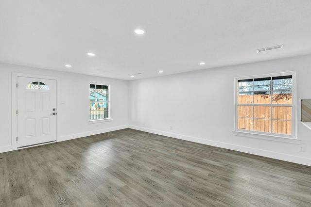 2509 Campbell Street, Fort Worth, TX 76105