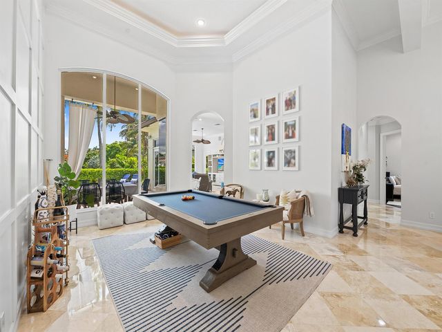 10787 Blue Palm Street, Plantation, FL 33324