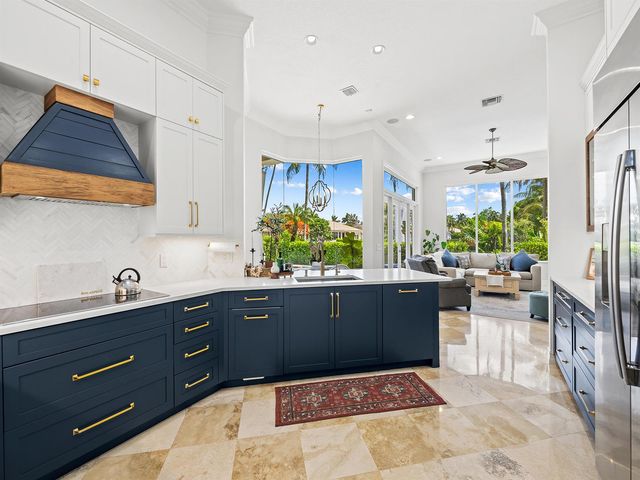 10787 Blue Palm Street, Plantation, FL 33324
