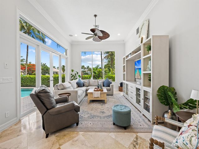 10787 Blue Palm Street, Plantation, FL 33324