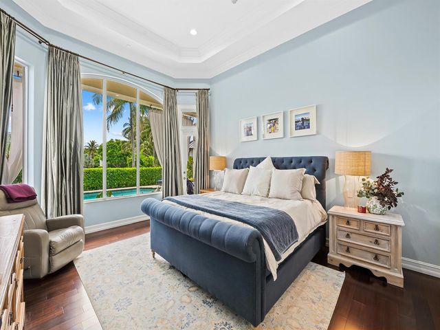 10787 Blue Palm Street, Plantation, FL 33324