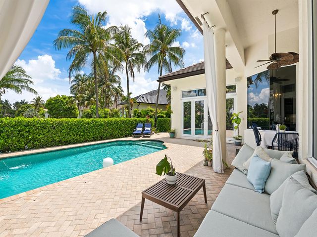 10787 Blue Palm Street, Plantation, FL 33324