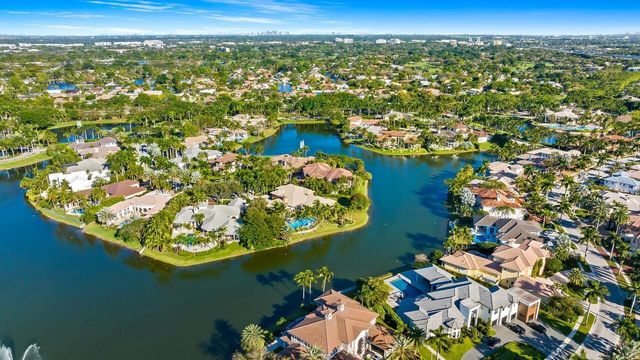 10787 Blue Palm Street, Plantation, FL 33324