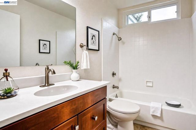 975 Murrieta Blve 24, Livermore, CA 94550