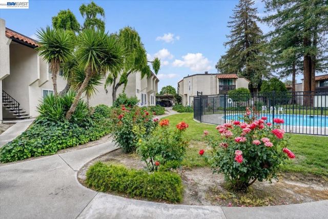 975 Murrieta Blve 24, Livermore, CA 94550