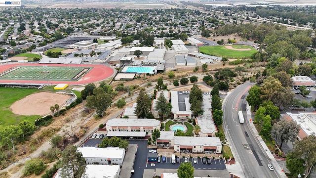 975 Murrieta Blve 24, Livermore, CA 94550