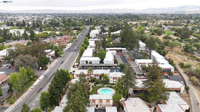 975 Murrieta Blve 24, Livermore, CA 94550