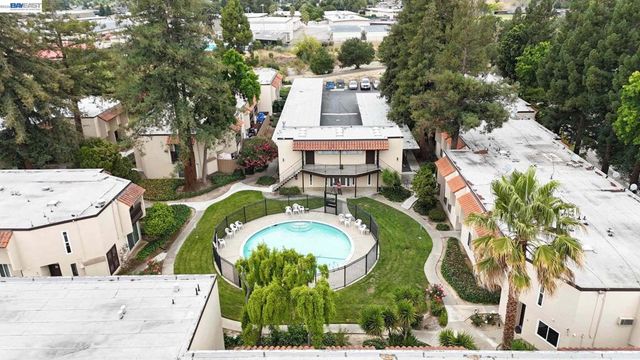 975 Murrieta Blve 24, Livermore, CA 94550