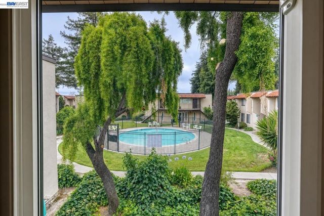 975 Murrieta Blve 24, Livermore, CA 94550