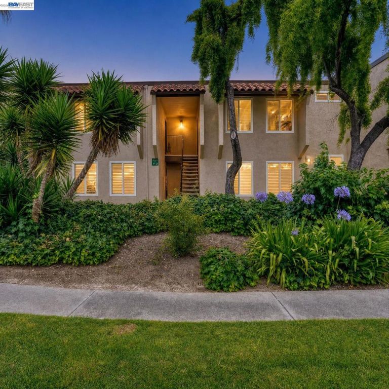 Image 2 of property listing at 975 Murrieta Blve 24, Livermore, CA 94550