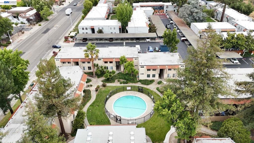 Image 30 of property listing at 975 Murrieta Blve 24, Livermore, CA 94550