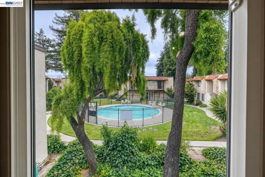 Image 56 of property listing at 975 Murrieta Blve 24, Livermore, CA 94550