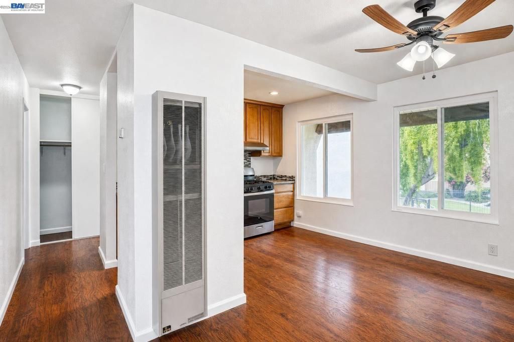 Image 67 of property listing at 975 Murrieta Blve 24, Livermore, CA 94550