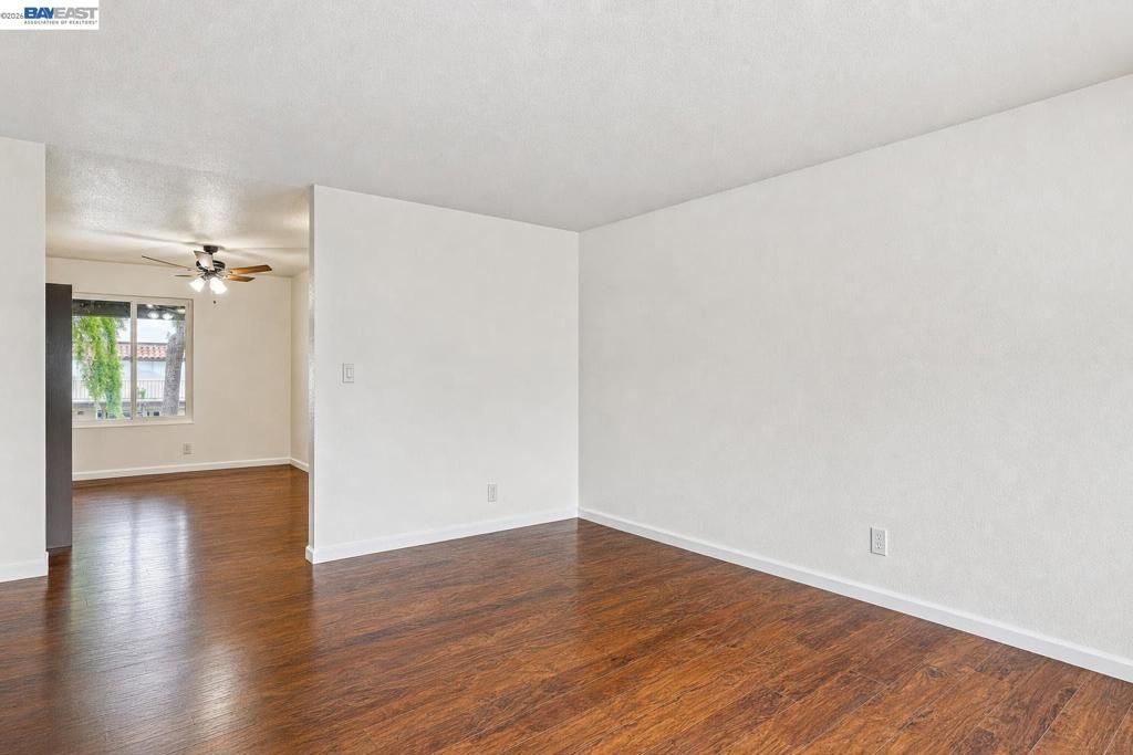 Image 69 of property listing at 975 Murrieta Blve 24, Livermore, CA 94550