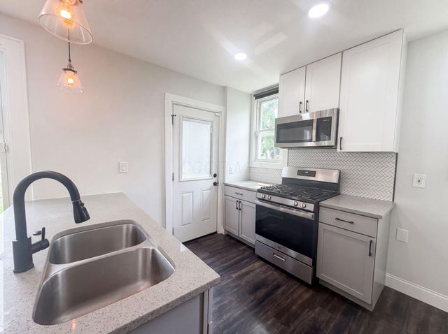 965 Stewart Avenue, Columbus, OH 43206