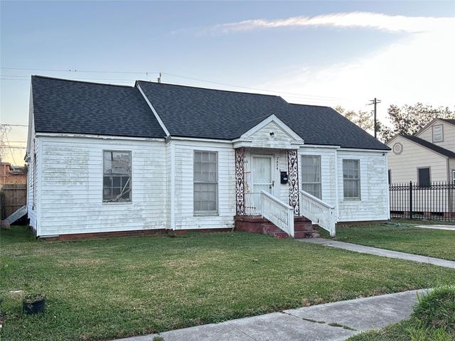 7434 Magnolia Street, Houston, TX 77023