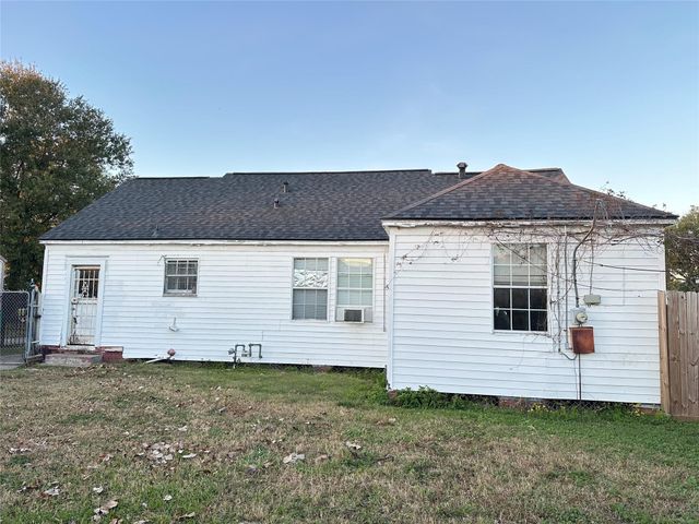 7434 Magnolia Street, Houston, TX 77023