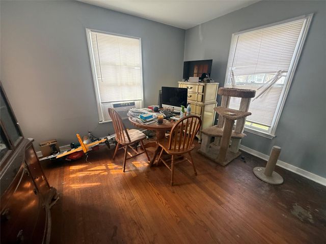 7434 Magnolia Street, Houston, TX 77023