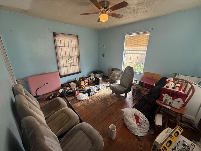 7434 Magnolia Street, Houston, TX 77023