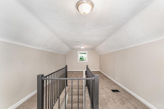 802 Woodlawn Avenue, Cincinnati, OH 45205