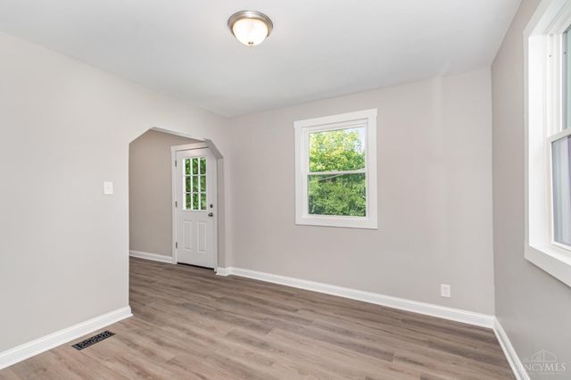802 Woodlawn Avenue, Cincinnati, OH 45205