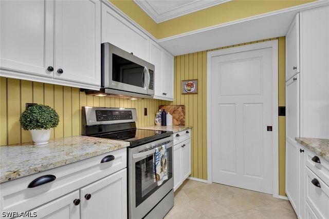 780 Willowbrook DR 707, Naples, FL 34108