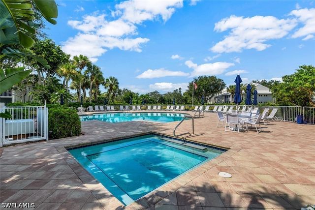 780 Willowbrook DR 707, Naples, FL 34108