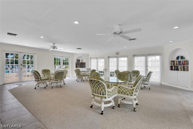 780 Willowbrook DR 707, Naples, FL 34108