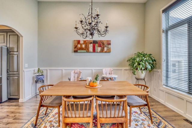 2607 Mcleod Drive E, West Fargo, ND 58078