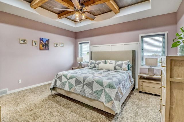 2607 Mcleod Drive E, West Fargo, ND 58078