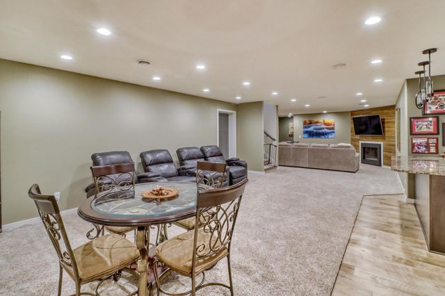 2607 Mcleod Drive E, West Fargo, ND 58078