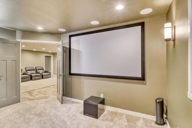 2607 Mcleod Drive E, West Fargo, ND 58078