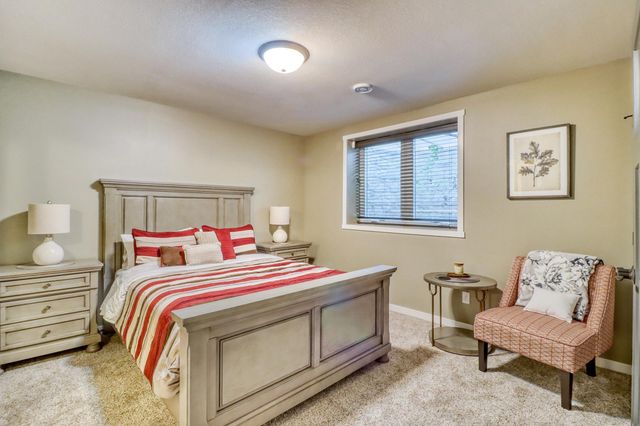 2607 Mcleod Drive E, West Fargo, ND 58078