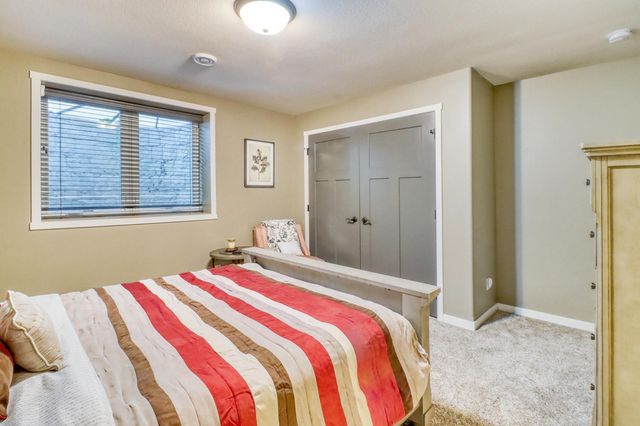 2607 Mcleod Drive E, West Fargo, ND 58078