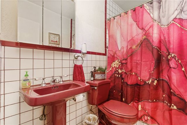 981 W Oliver Street, San Pedro, CA 90731