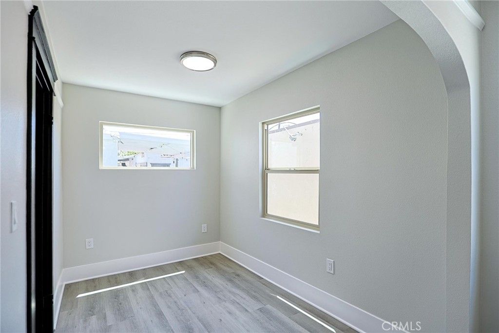 Image 6 of property listing at 401 S Garnsey Street, Santa Ana, CA 92701