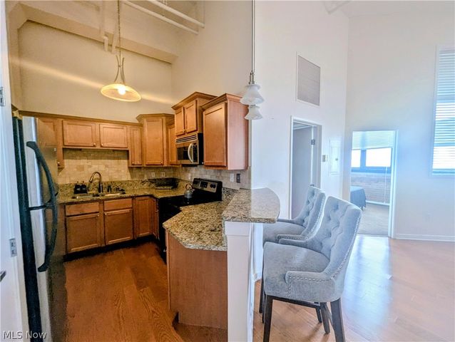 1133 W 9th Street 604, Cleveland, OH 44113