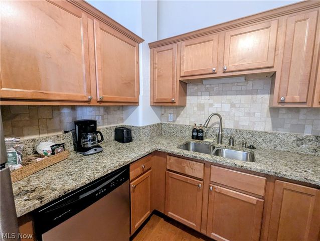 1133 W 9th Street 604, Cleveland, OH 44113