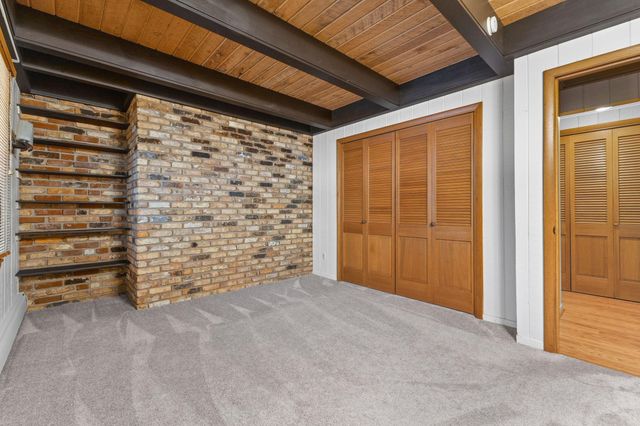 3810 Bassett Creek Drive, Golden Valley, MN 55422