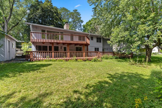 3810 Bassett Creek Drive, Golden Valley, MN 55422