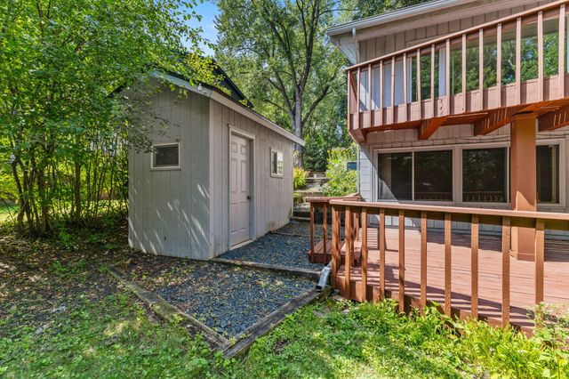3810 Bassett Creek Drive, Golden Valley, MN 55422