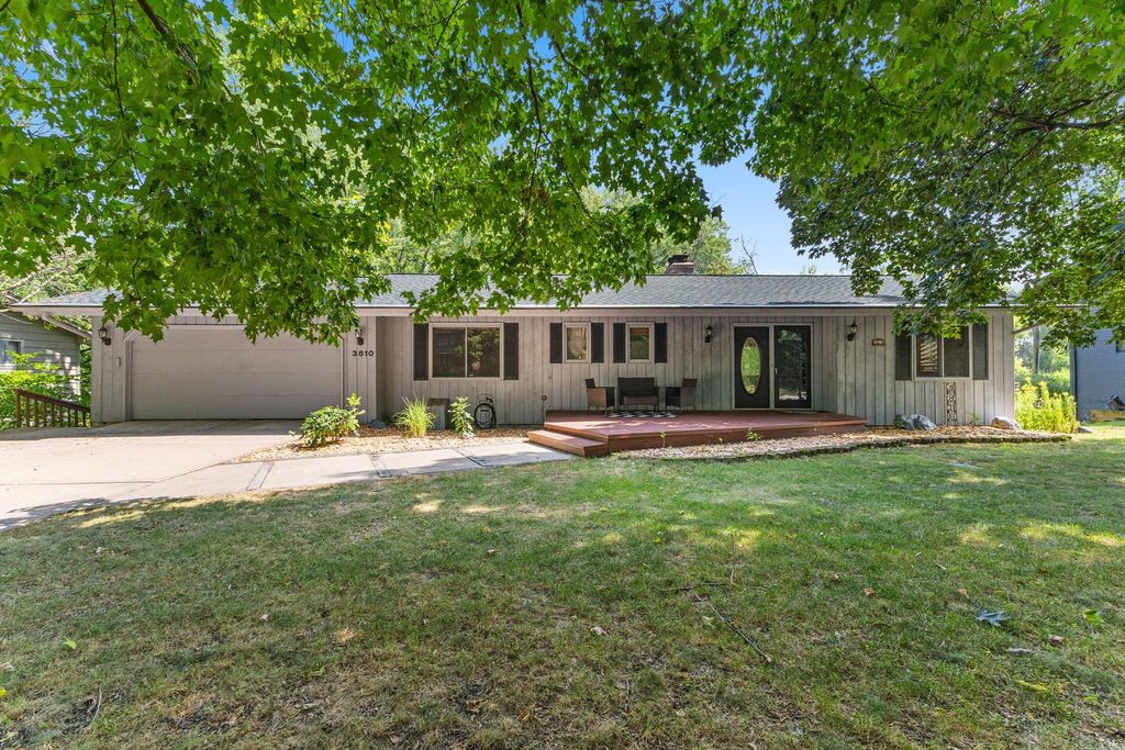 3810 Bassett Creek Drive, Golden Valley, MN 55422 — exterior