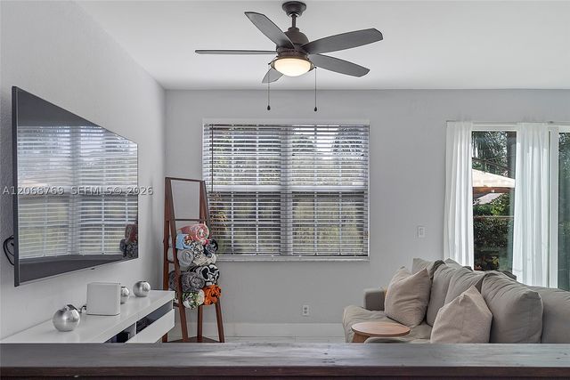 3850 NW 90th Way, Sunrise, FL 33351