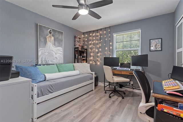 3850 NW 90th Way, Sunrise, FL 33351