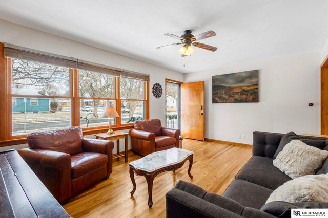 5945 Francis Street, Lincoln, NE 68505