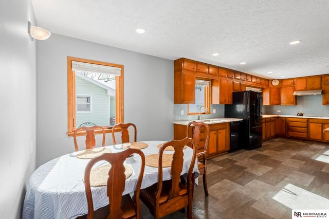 5945 Francis Street, Lincoln, NE 68505