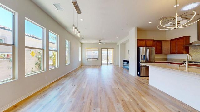 25 Pinot Noir, Rancho Mirage, CA 92270